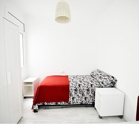 Nim Sagrada Familia 2 Apartment Barcelona Phòng bức ảnh