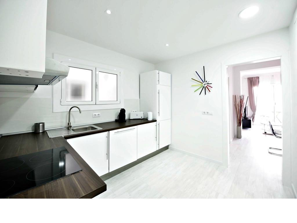 Nim Sagrada Familia 2 Apartment Barcelona Phòng bức ảnh