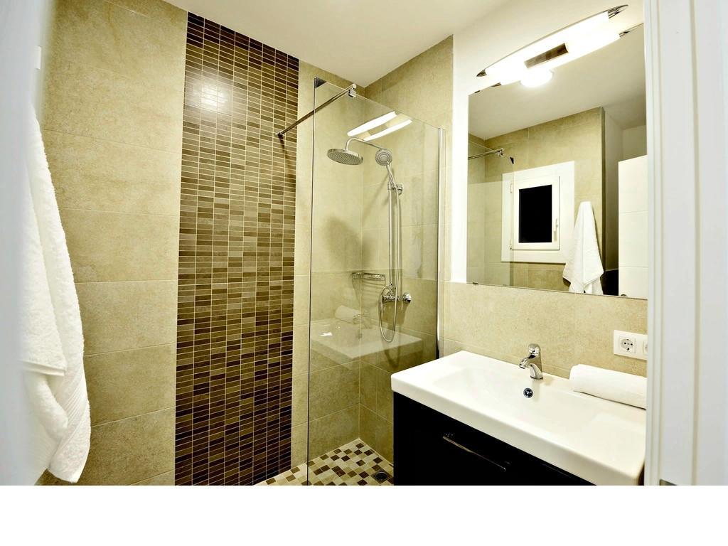Nim Sagrada Familia 2 Apartment Barcelona Phòng bức ảnh